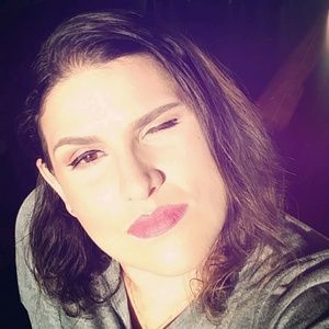 Meet your Posher, Bruna